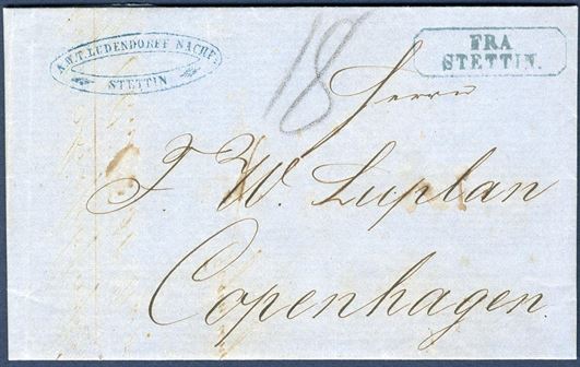 Unpaid letter sent from Stettin to Copenhagen 16 August 1855. Octogonal “FRA STETTIN” in blue colour, scarce in this colour. The postmark was used on board the mail steamer on letters found in the mail box. Conventional 18 sk. postage as per postal agreement per 1 February 1854, noted with pencel “18” sk. and due by recipient. 
