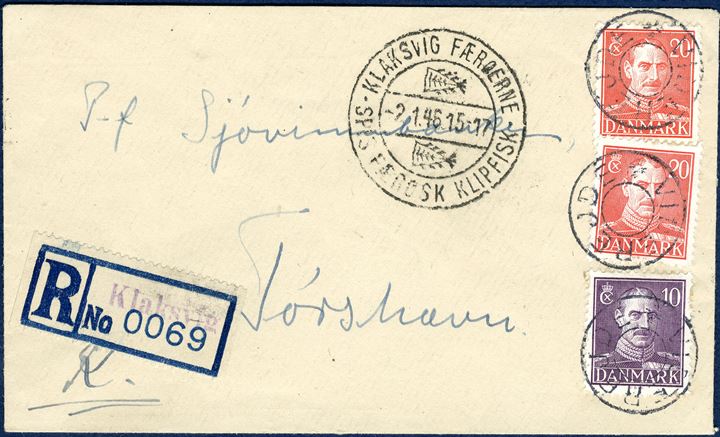 Local registered letter from Viderejde 2 January 1946 to Thorshavn. Franked with 10 øre and two 20 øre King Christian X tied by udsleben star 'VIDEREJDE' and 'KLAKSVIG FÆRØERNE 2.2.46 15-17' and British registration label DAKA type 4 'R / No 0069 / Klaksvig'.