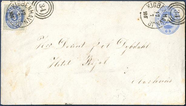 2 (Sk.) stationery envelope sent from Copenhagen to Aarhus on 17 July (after 1875), cancelled with Duplex 34 “KIØBENHAVN JP 17/7 10F”. Uprated with 4 øre bicolored, rare skilling/øre mixed-franking on stationery envelope. 4 øre bicolored defect perforation at lower perforation. Otherwise fine.