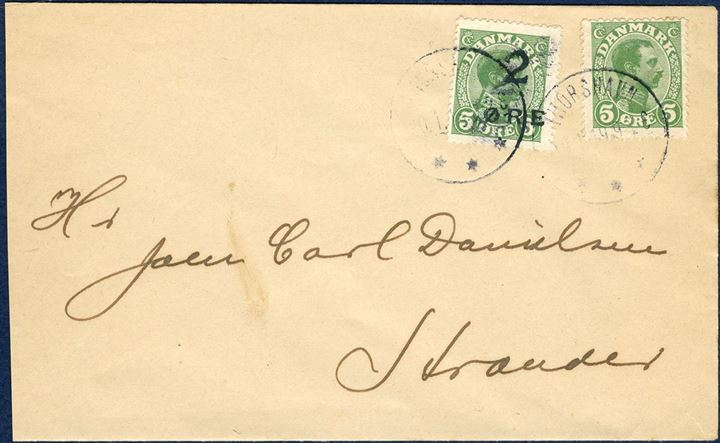 Envelope sent from Thorshavn 20 January 1919 to Strænder. A provisional 2/5 ØRE adhesive and 5 øre Christian X tied by CDS THORSHAVN 20.1.1919. The overprint appear almost as a triple overprint, where one of the two fingerprints is almost complete with visible and fine characterics of the fingerprint.