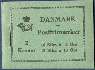 2 Kr. 1394 booklet with 5 øre green and 10 øre yellow, Cover B with coupon. Two stamps missing.